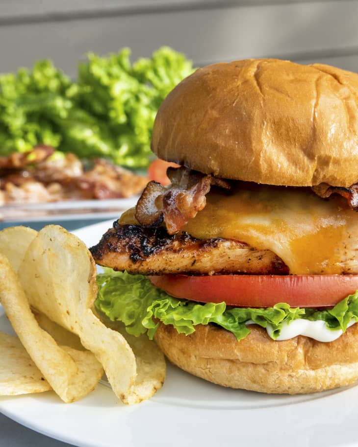 Grilled Chicken Burger Image